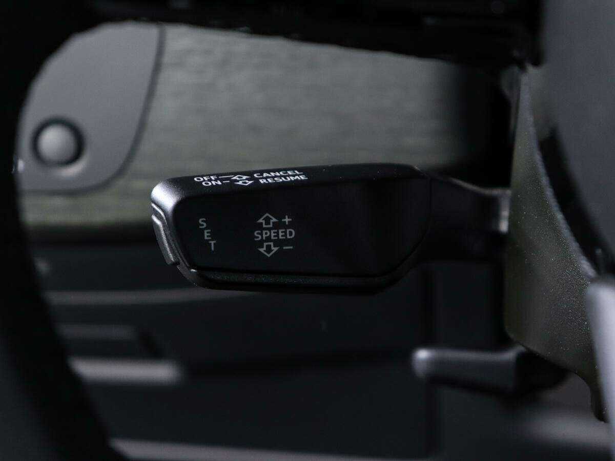 Купить Audi A4 с пробегом. Фото: #20