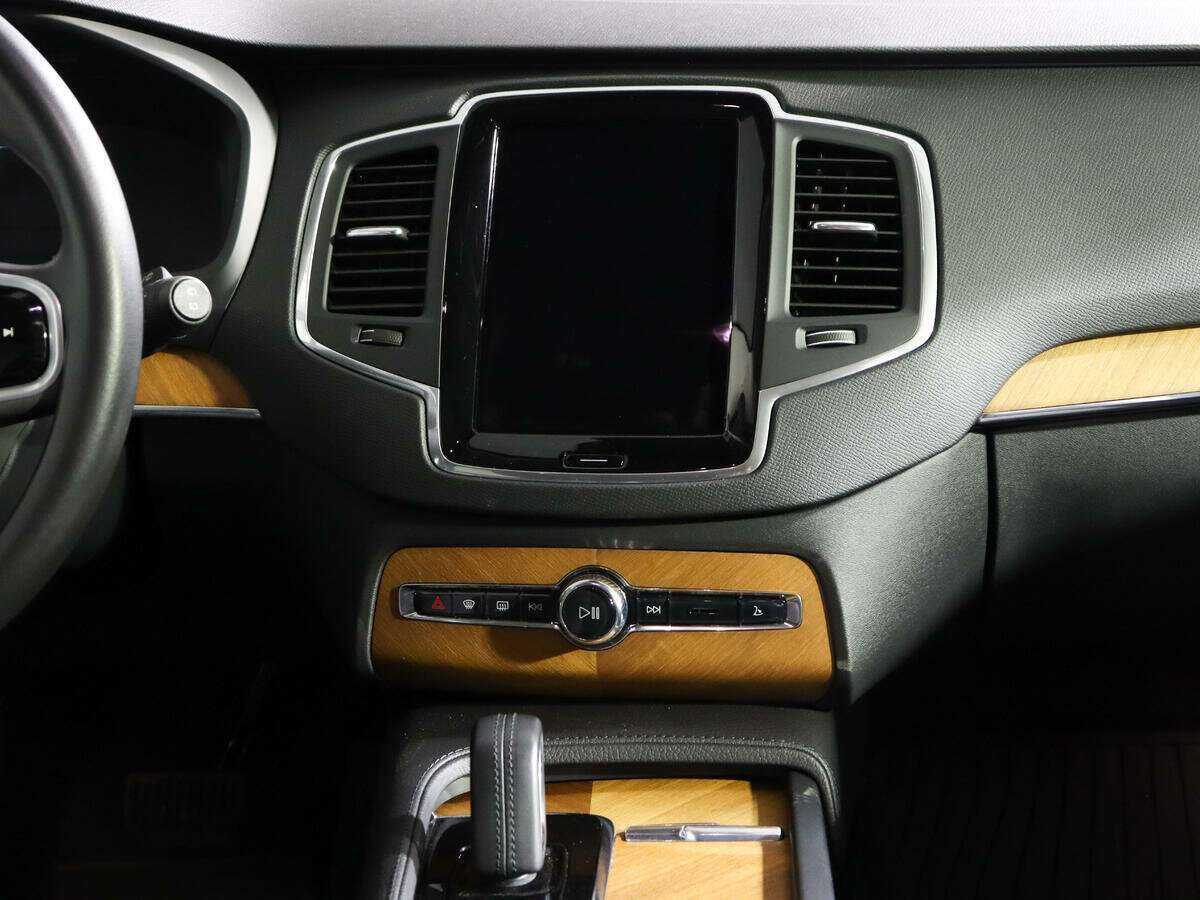 Купить Volvo XC90 с пробегом. Фото: #10