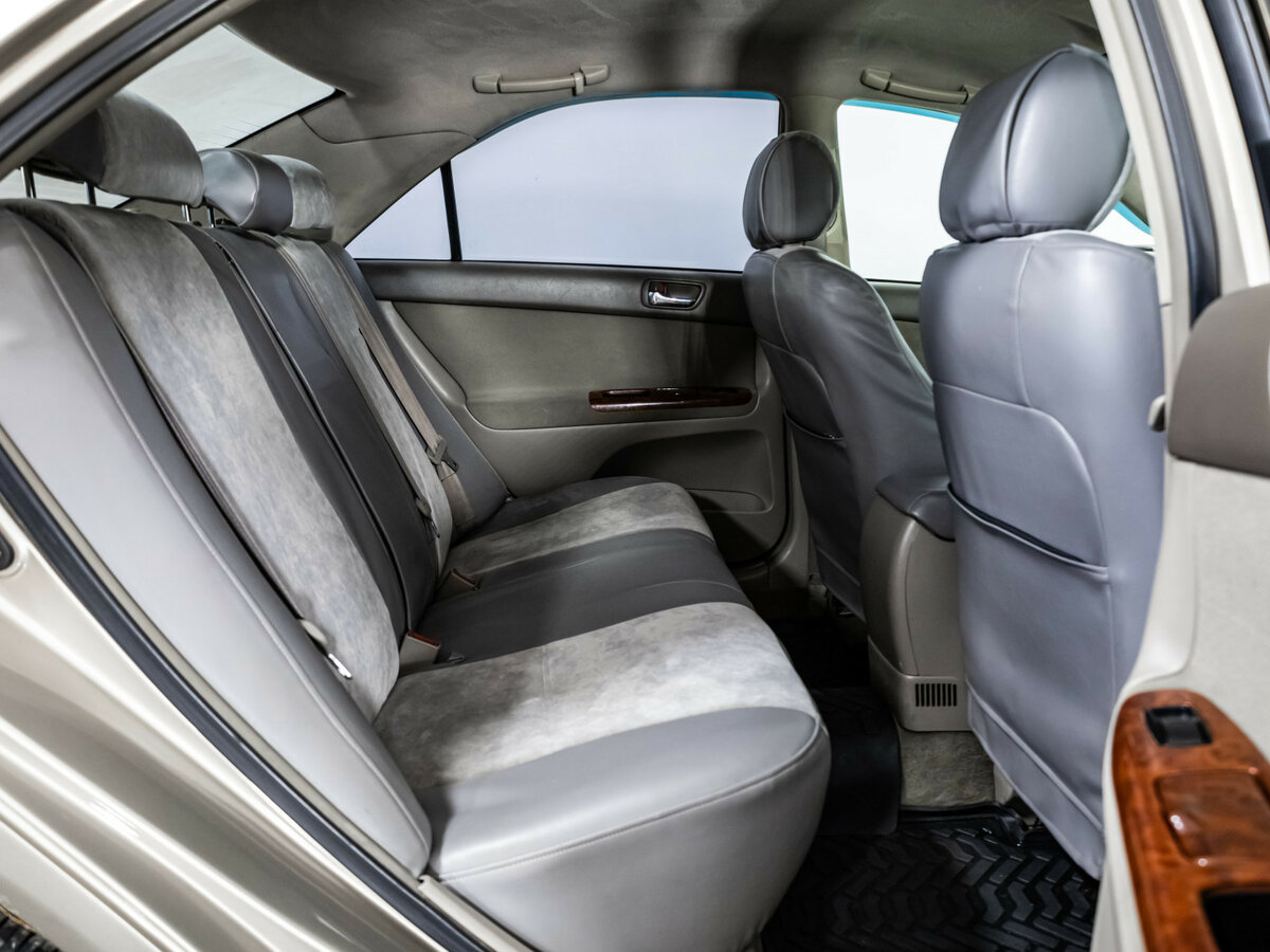 Купить Toyota Camry с пробегом. Фото: #9