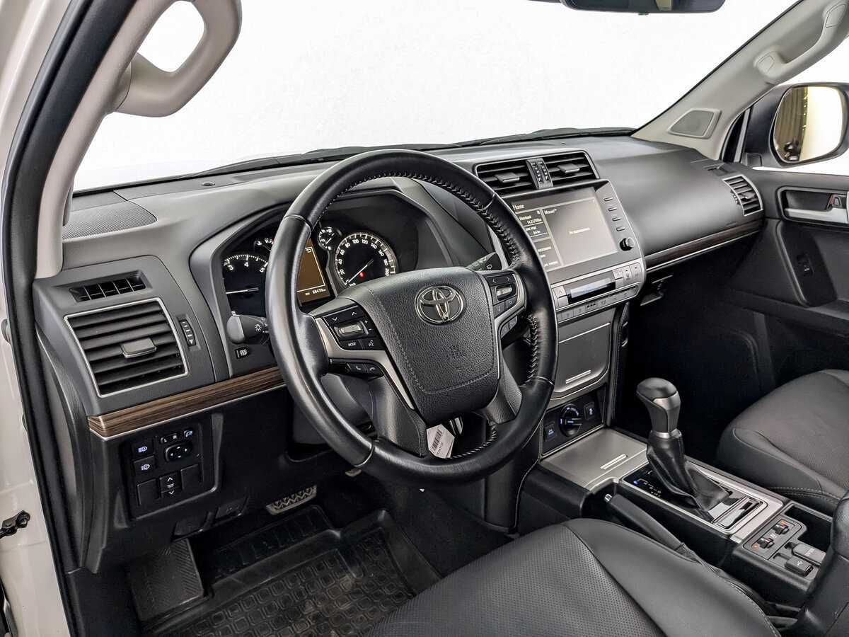Купить Toyota Land Cruiser Prado с пробегом. Фото: #15