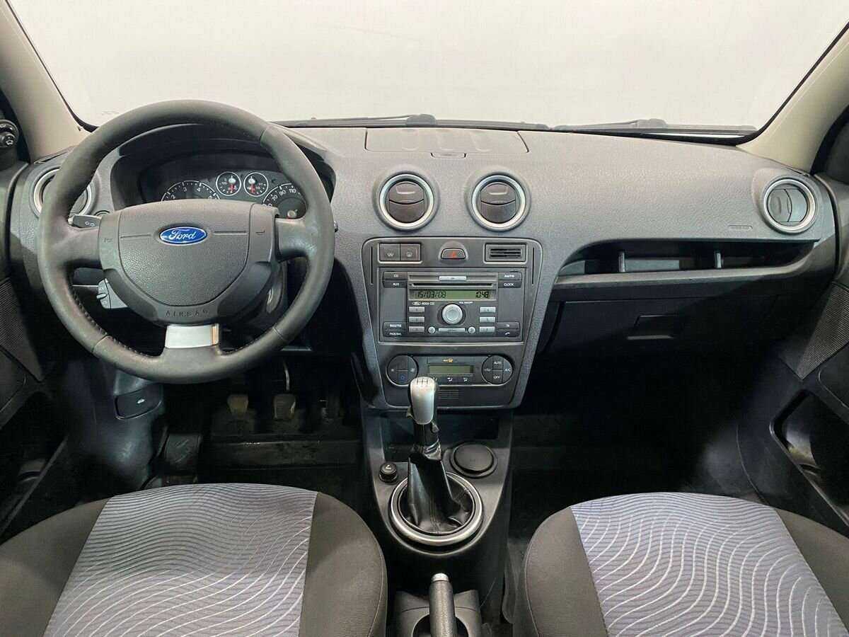 Купить Ford Fusion с пробегом. Фото: #8
