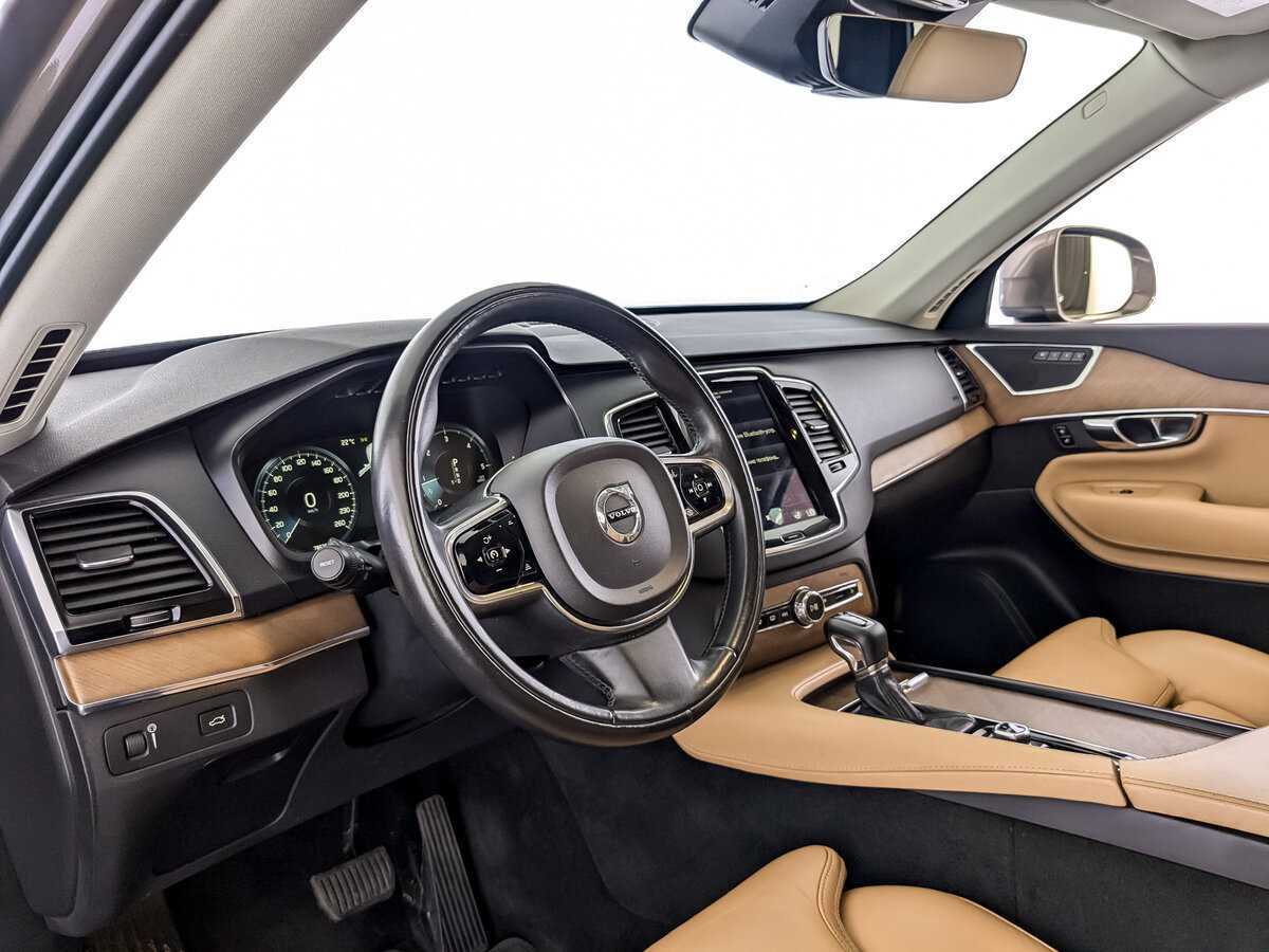 Купить Volvo XC90 с пробегом. Фото: #13
