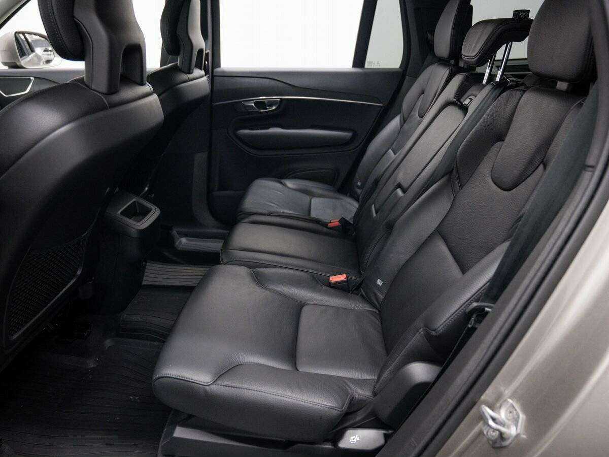 Купить Volvo XC90 с пробегом. Фото: #11