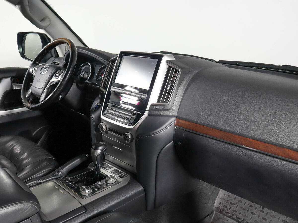 Купить Toyota Land Cruiser с пробегом. Фото: #6