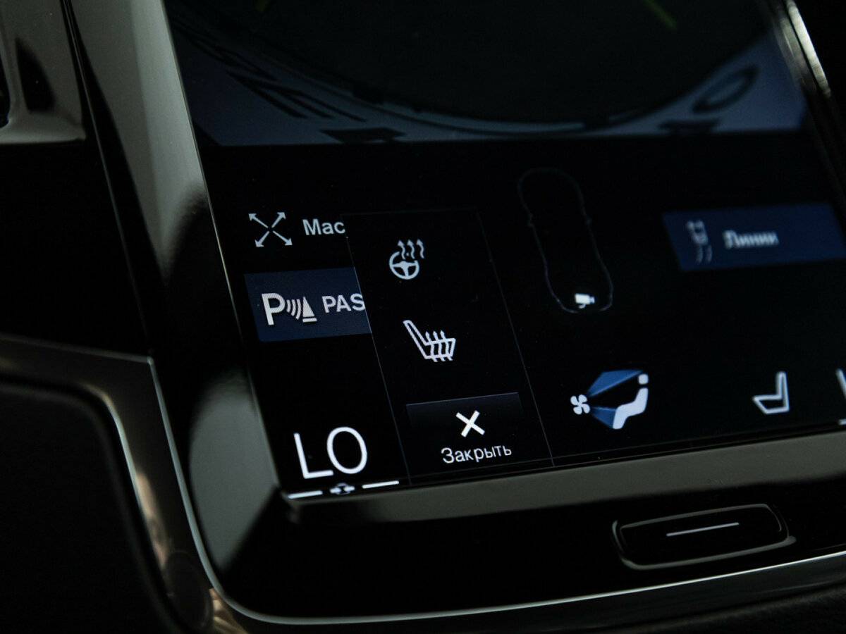 Купить Volvo XC90 с пробегом. Фото: #17
