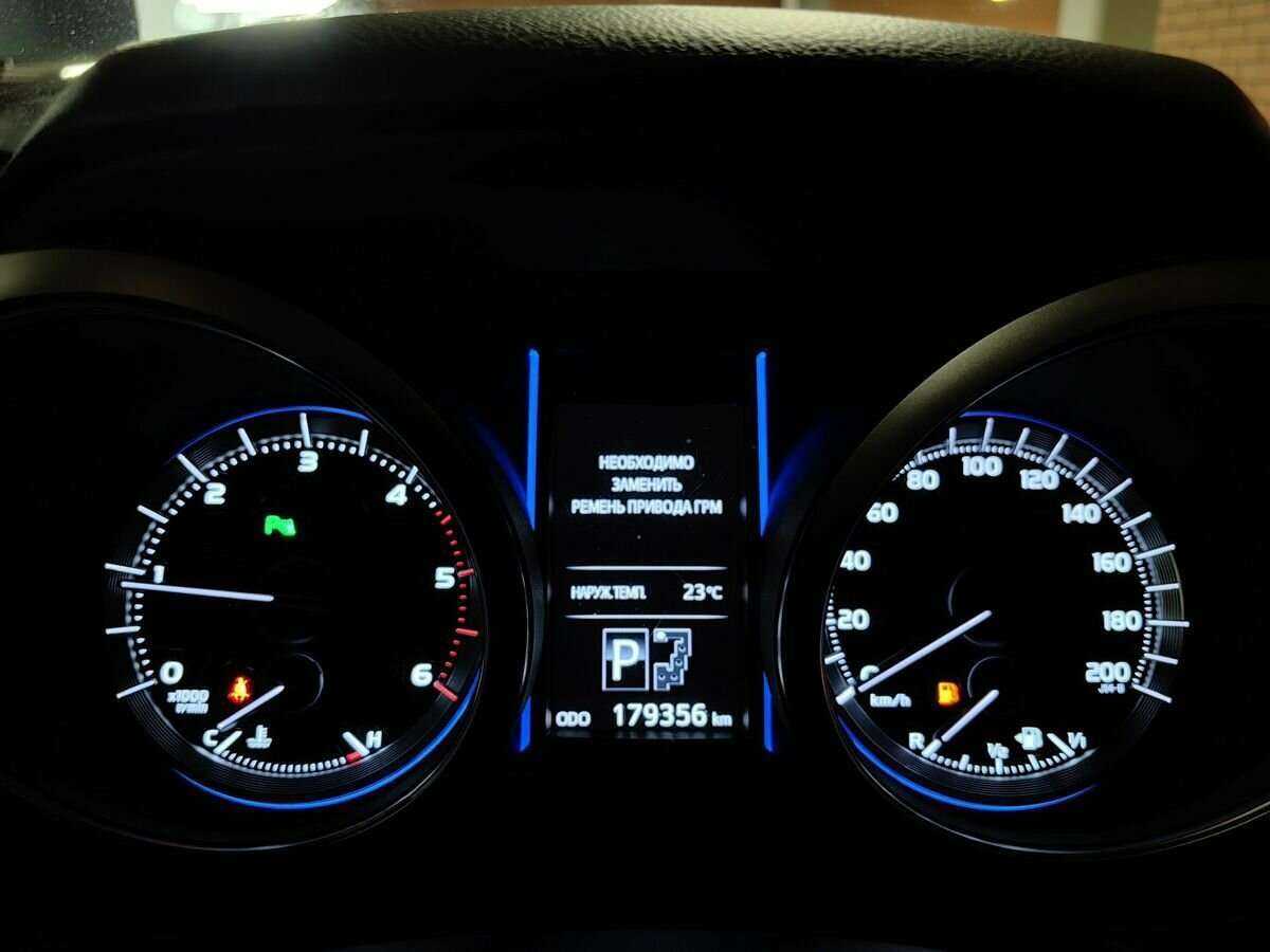 Купить Toyota Land Cruiser Prado с пробегом. Фото: #15