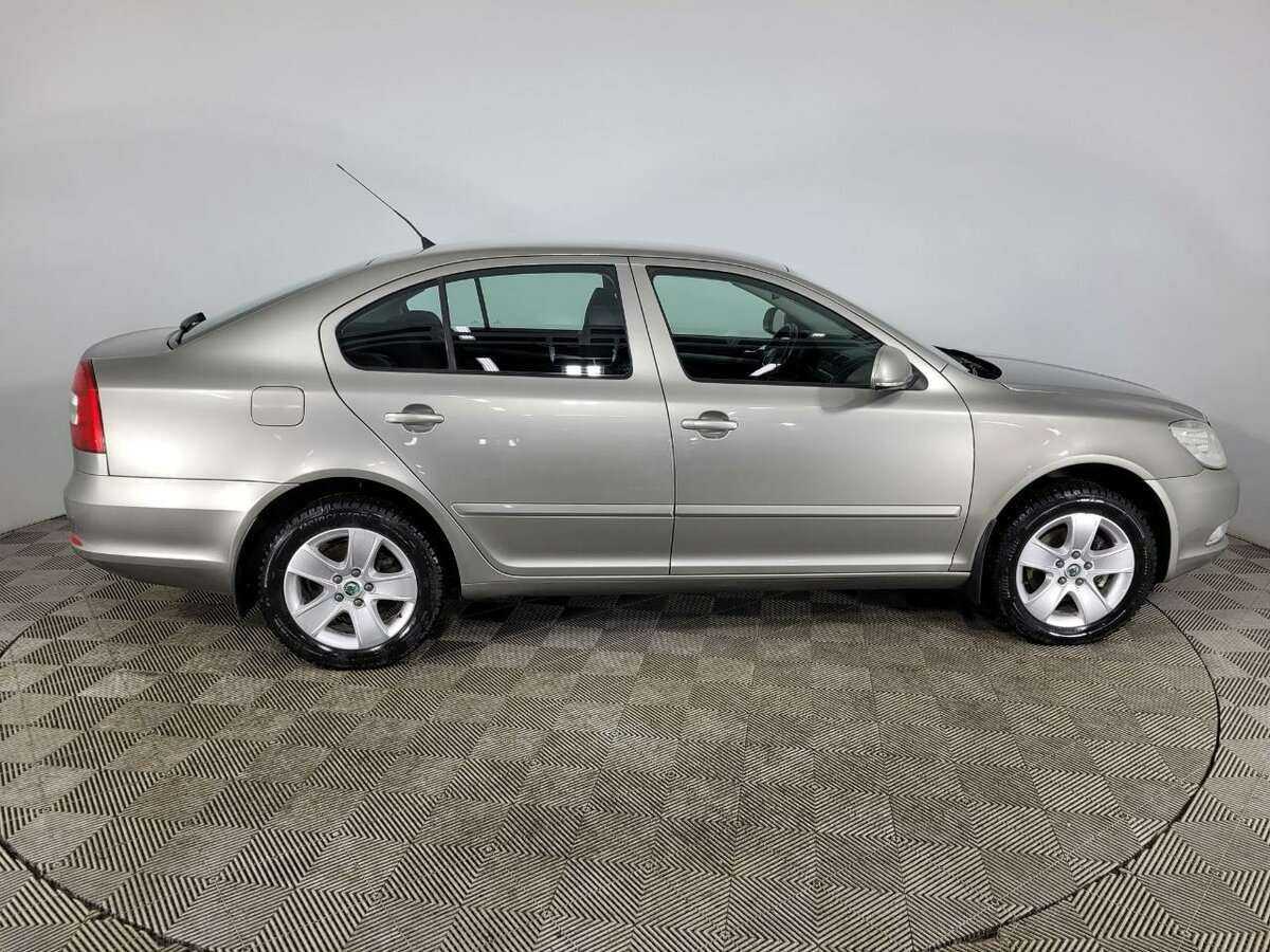 Купить Skoda Octavia с пробегом. Фото: #3