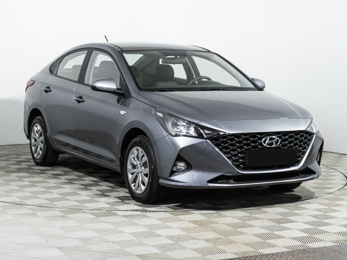 Купить Hyundai Solaris с пробегом. Фото: #2
