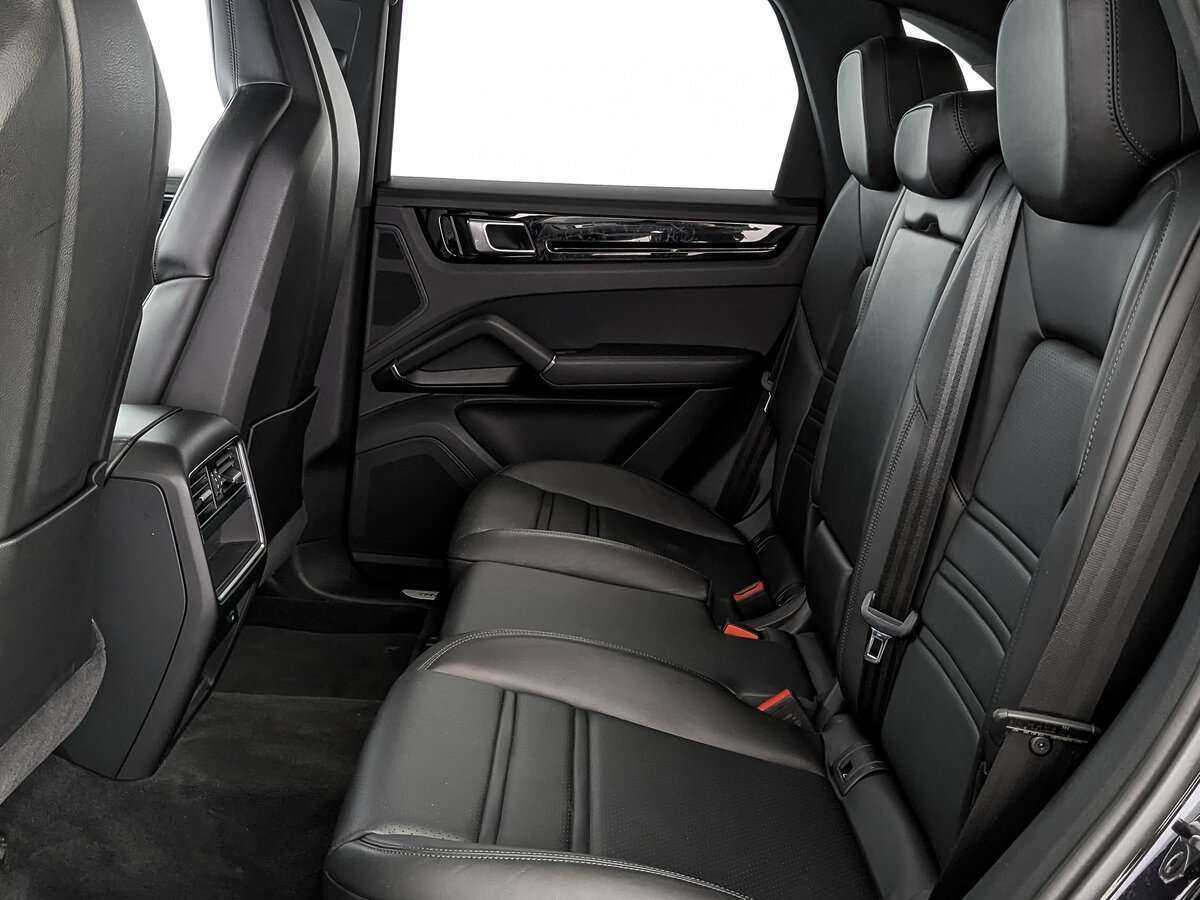 Купить Porsche Cayenne с пробегом. Фото: #17