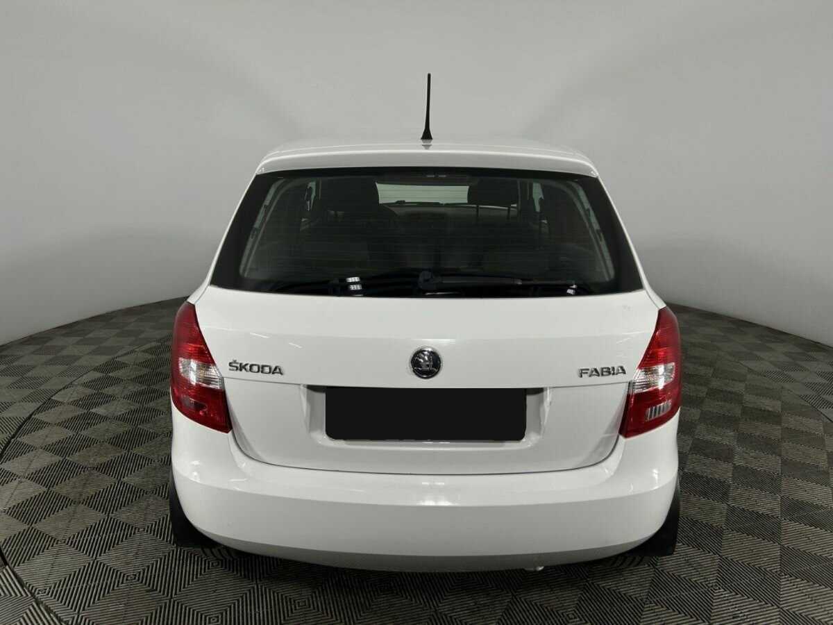 Купить Skoda Fabia с пробегом. Фото: #2