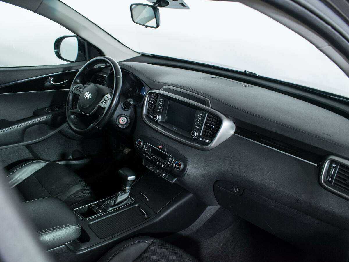 Купить Kia Sorento с пробегом. Фото: #8