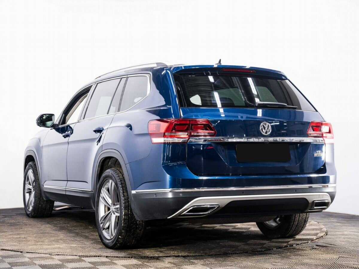 Купить Volkswagen Teramont с пробегом. Фото: #3