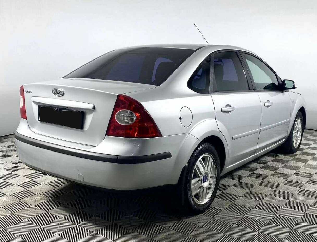 Купить Ford Focus с пробегом. Фото: #2