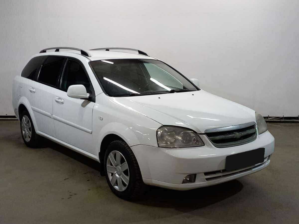 Купить Chevrolet Lacetti с пробегом. Фото: #2