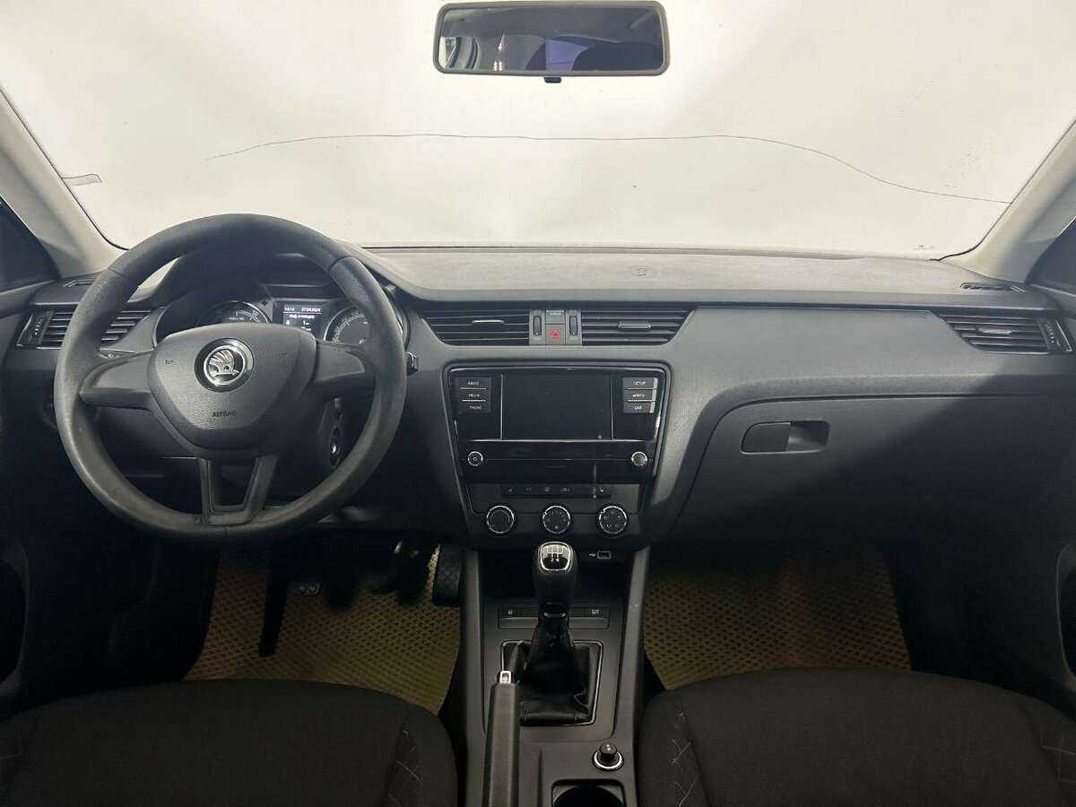 Купить Skoda Octavia с пробегом. Фото: #6