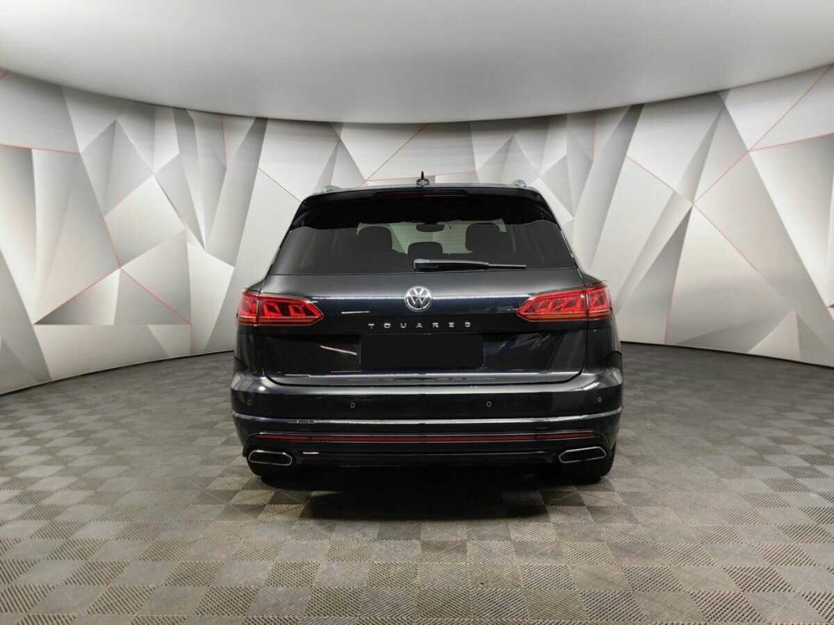 Купить Volkswagen Touareg с пробегом. Фото: #7