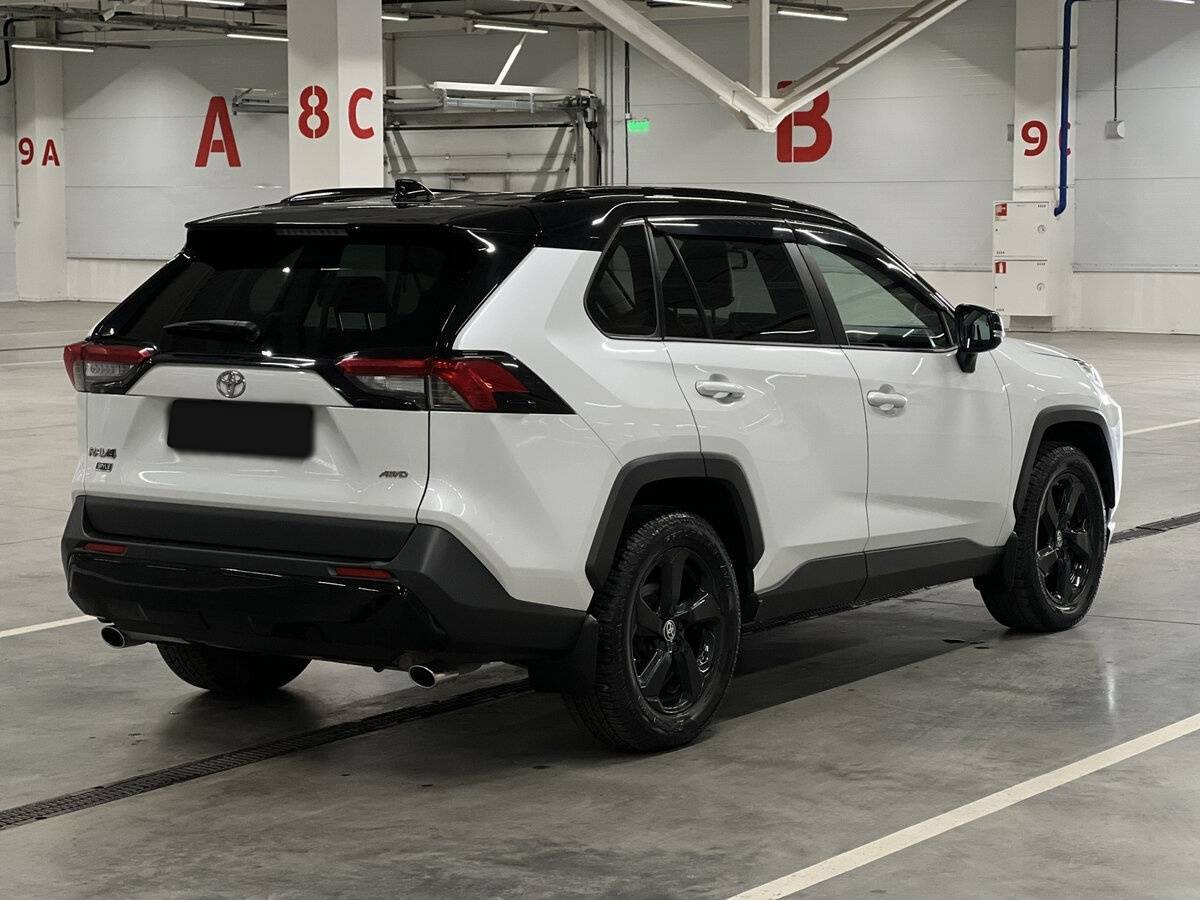 Купить Toyota RAV4 с пробегом. Фото: #4