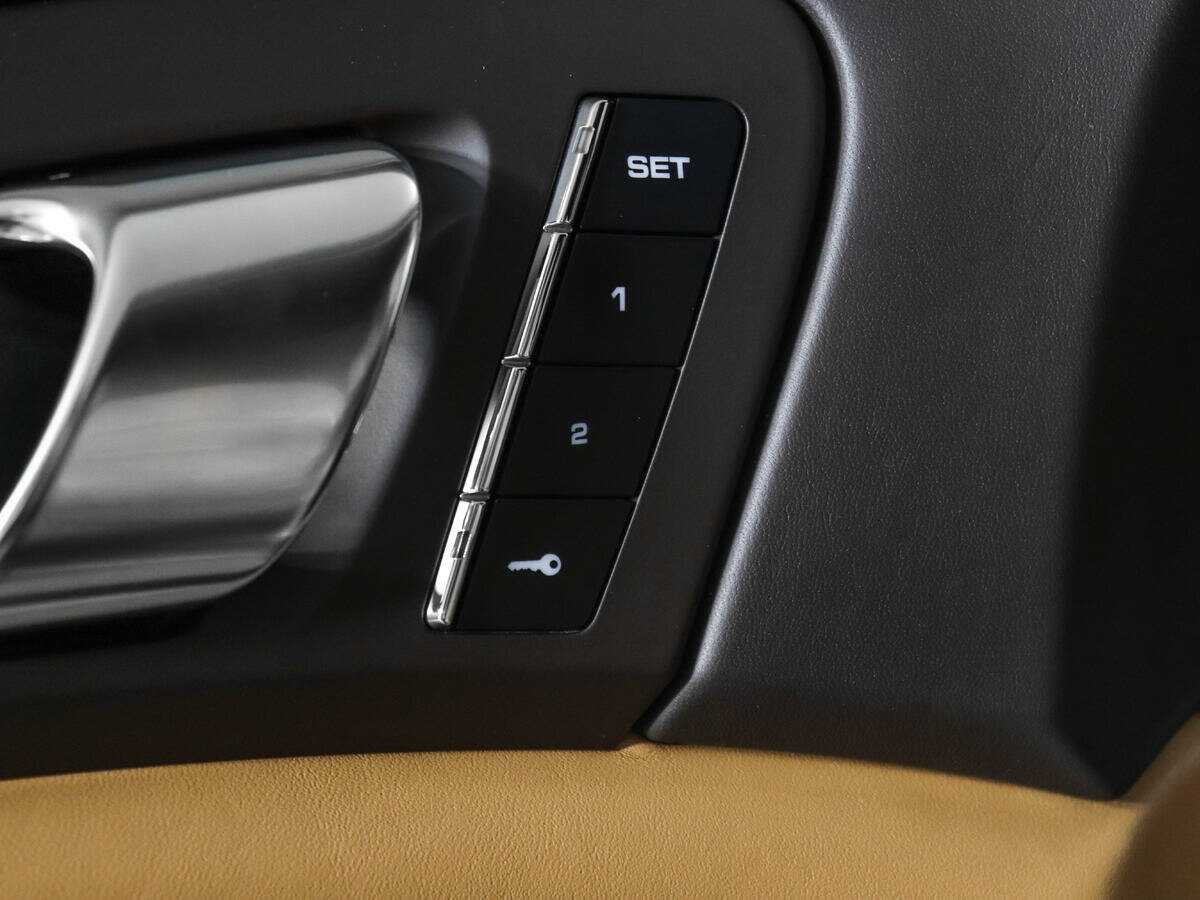 Купить Porsche Cayenne с пробегом. Фото: #15
