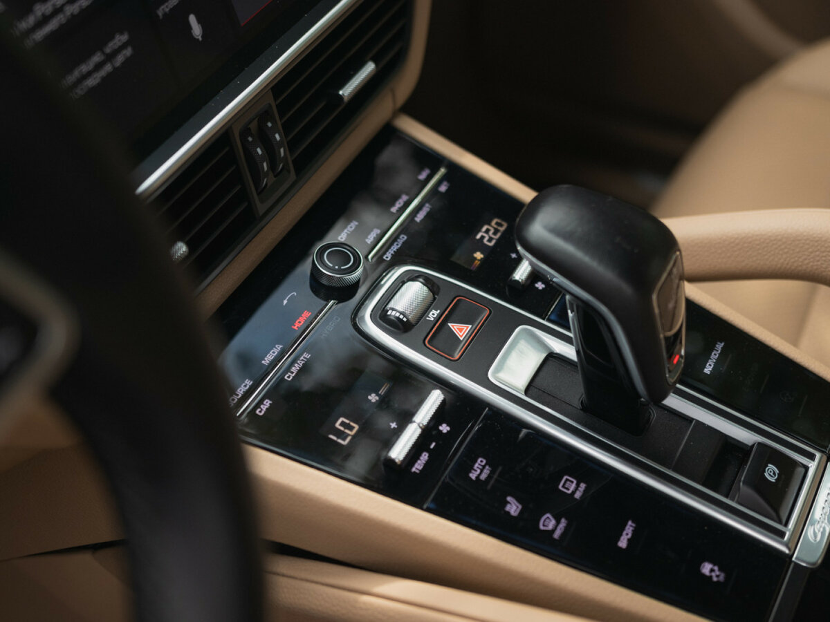 Купить Porsche Cayenne с пробегом. Фото: #25