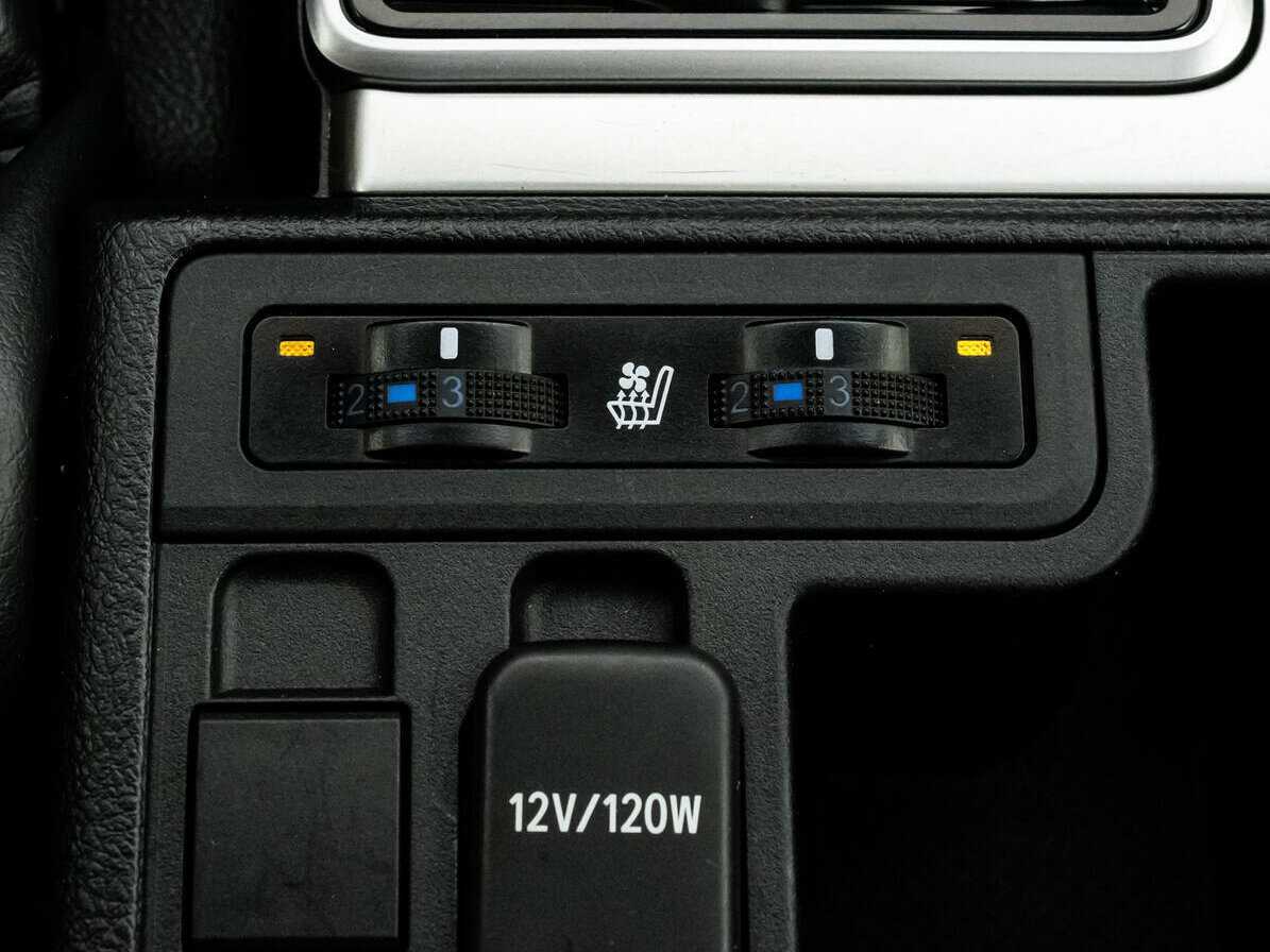 Купить Toyota Land Cruiser Prado с пробегом. Фото: #11