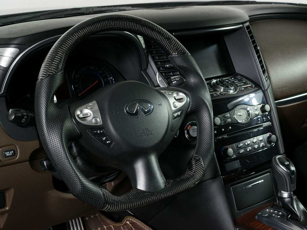 Купить Infiniti FX с пробегом. Фото: #14