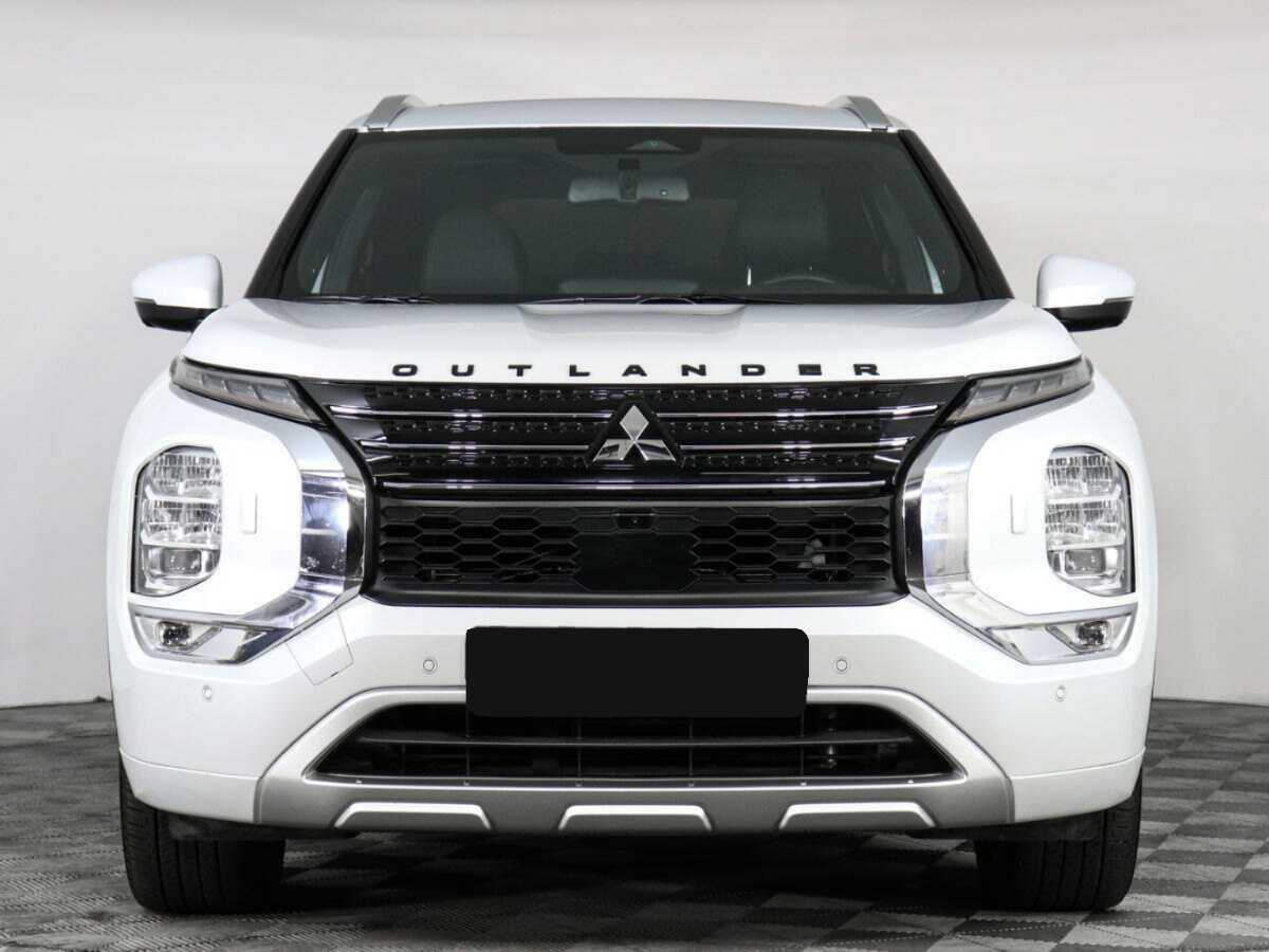 Купить Mitsubishi Outlander с пробегом. Фото: #1