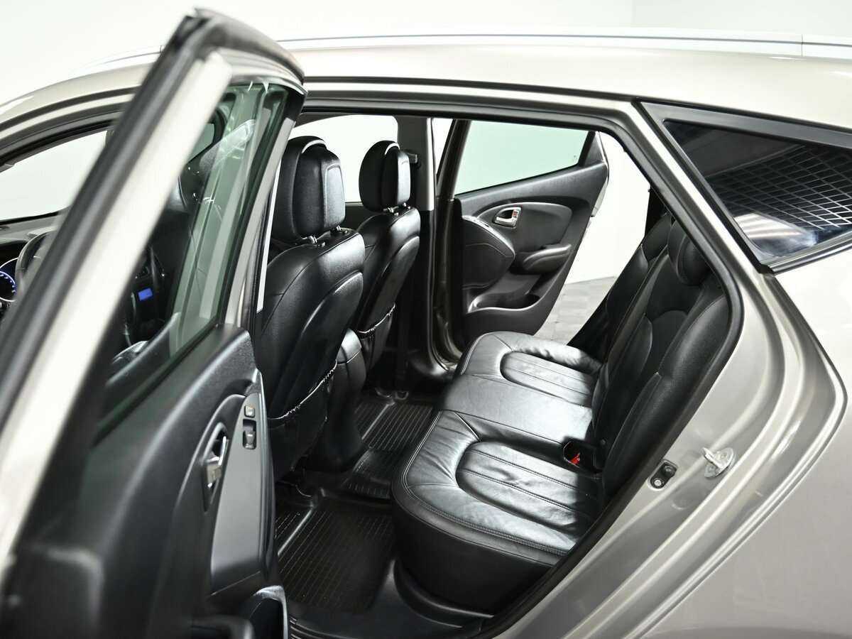 Купить Hyundai ix35 с пробегом. Фото: #5