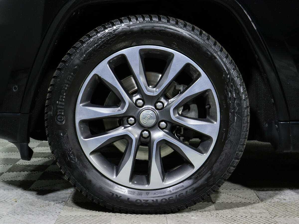 Купить Jeep Grand Cherokee с пробегом. Фото: #11