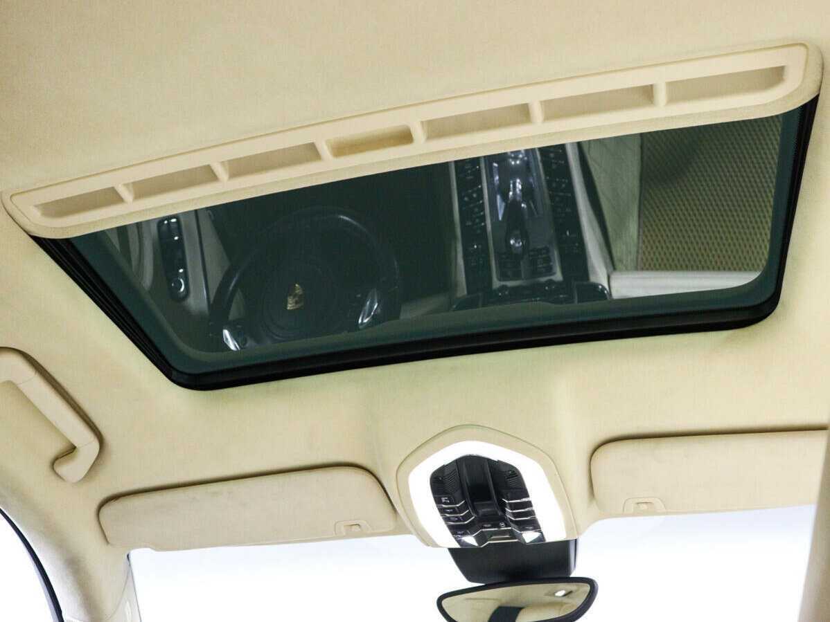 Купить Porsche Panamera с пробегом. Фото: #14