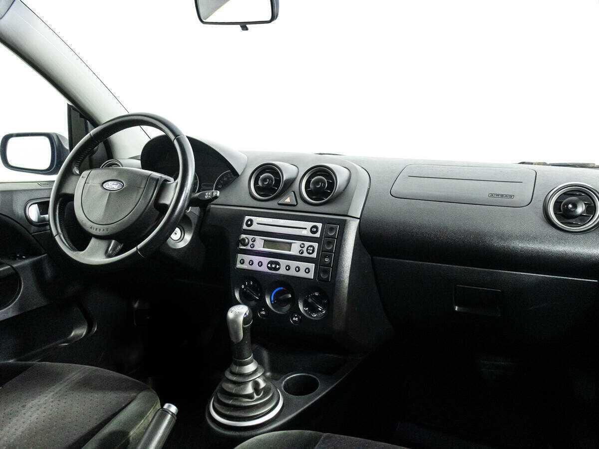 Купить Ford Fiesta с пробегом. Фото: #8