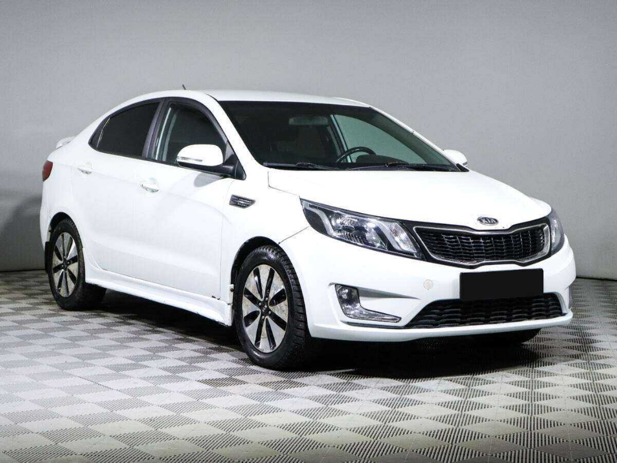 Купить Kia Rio с пробегом. Фото: #2
