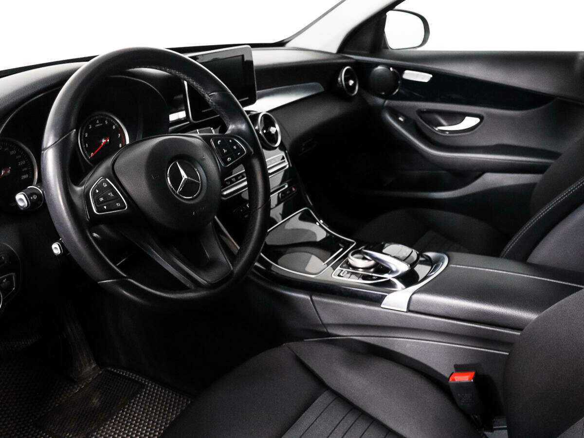 Купить Mercedes-Benz C-Класс с пробегом. Фото: #8
