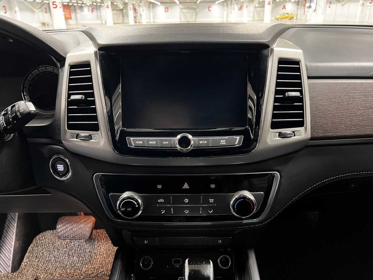 Купить SsangYong Rexton с пробегом. Фото: #14