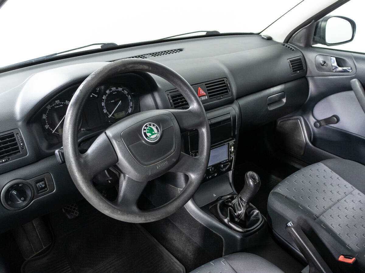 Купить Skoda Octavia с пробегом. Фото: #10