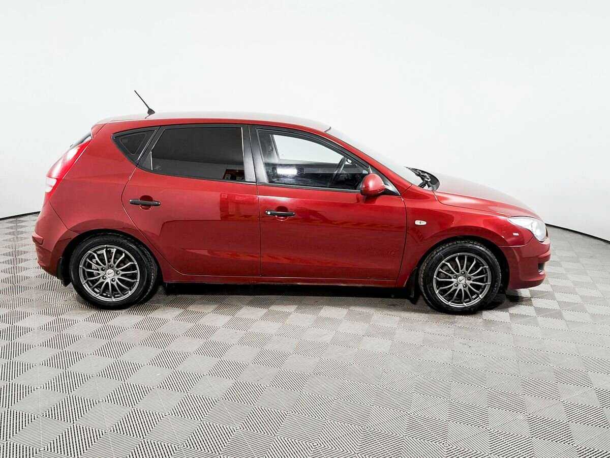 Купить Hyundai i30 с пробегом. Фото: #3