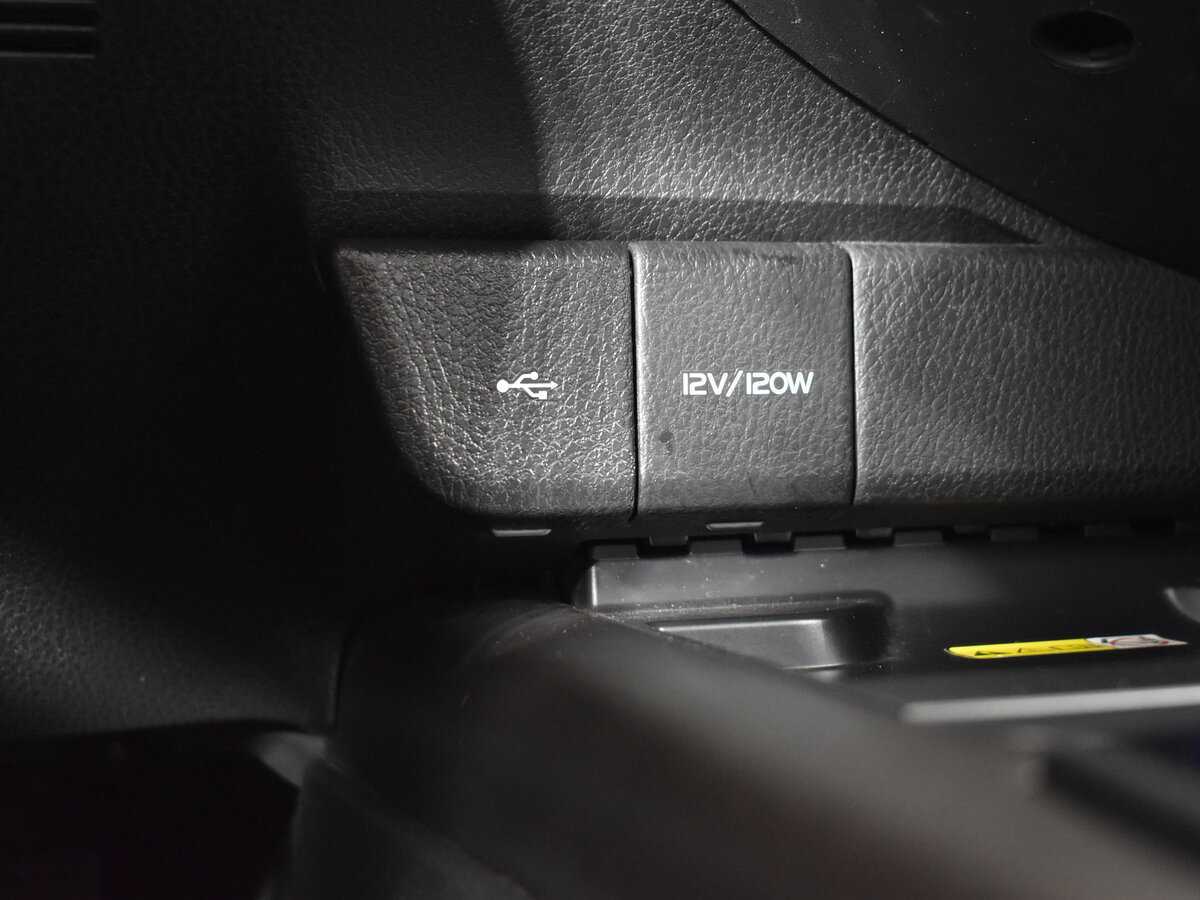 Купить Toyota Camry с пробегом. Фото: #17