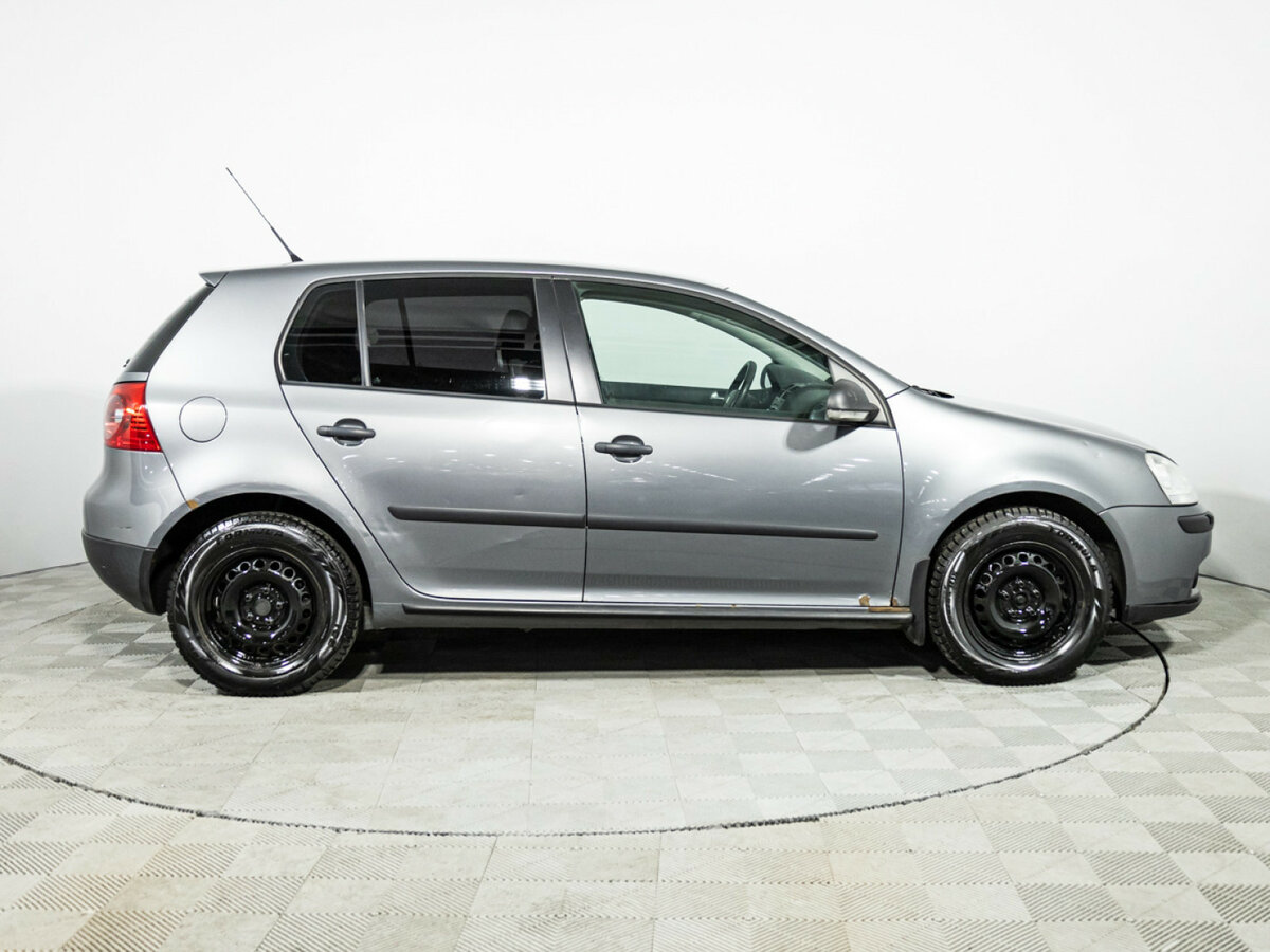 Купить Volkswagen Golf с пробегом. Фото: #3