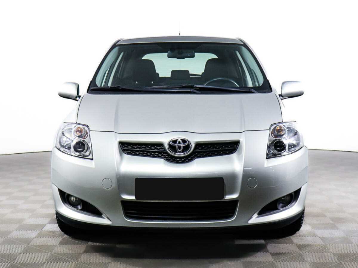 Купить Toyota Auris с пробегом. Фото: #1