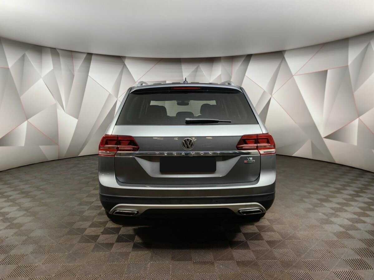 Купить Volkswagen Teramont с пробегом. Фото: #7