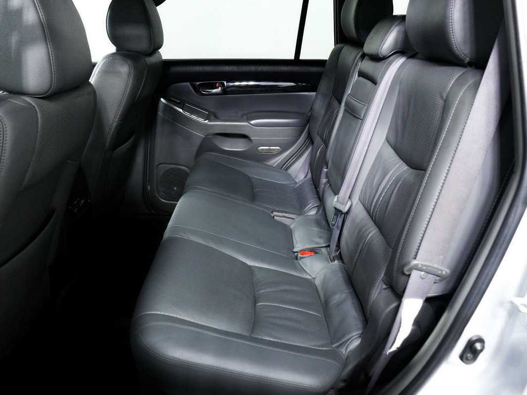 Купить Toyota Land Cruiser Prado с пробегом. Фото: #11