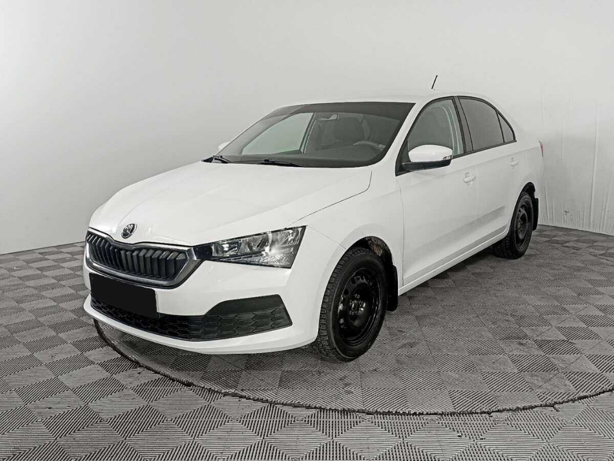 Купить Skoda Rapid с пробегом. Посмотреть фото