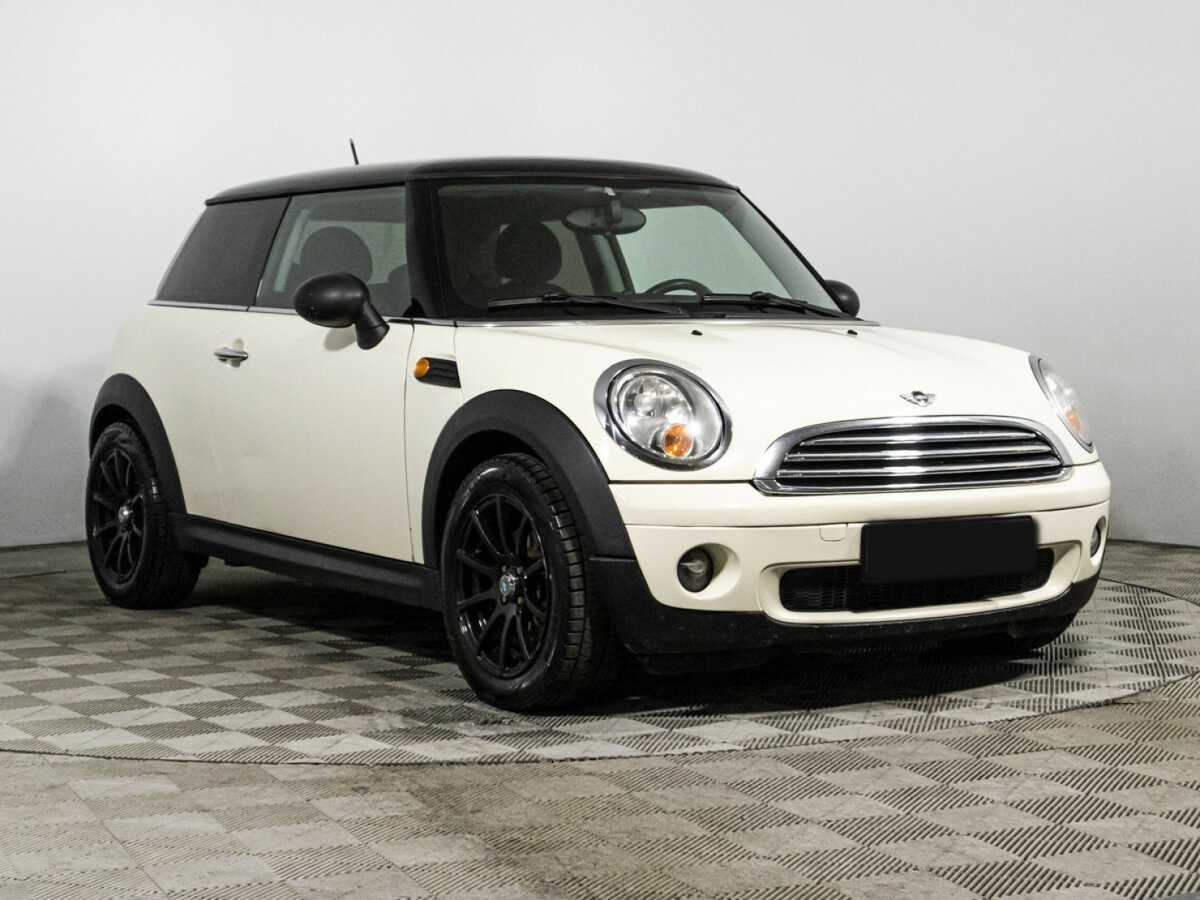 Купить Mini Hatch с пробегом. Фото: #2