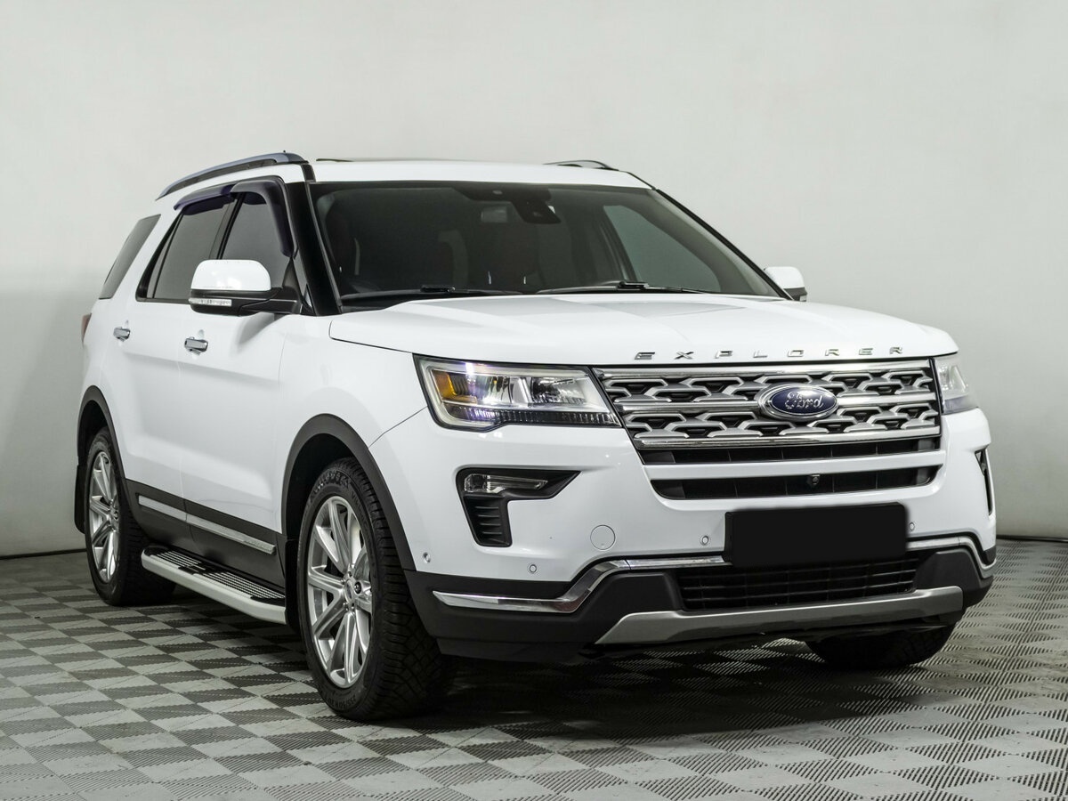 Купить Ford Explorer с пробегом. Фото: #2