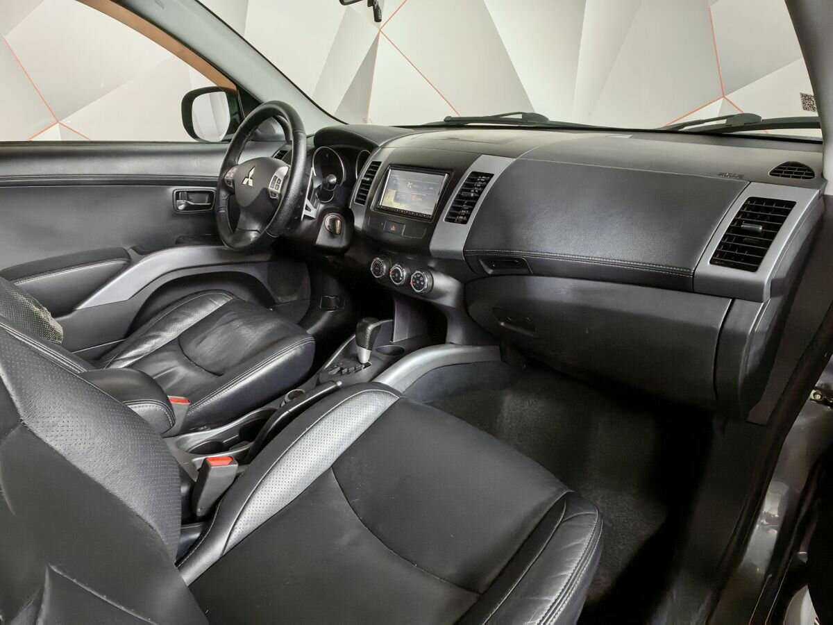 Купить Mitsubishi Outlander с пробегом. Фото: #8