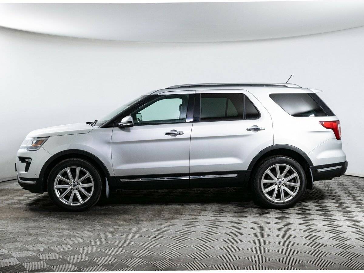 Купить Ford Explorer с пробегом. Фото: #7