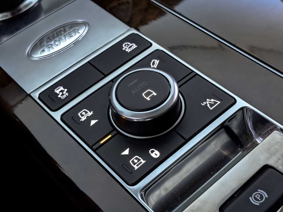 Купить Land Rover Range Rover с пробегом. Фото: #23