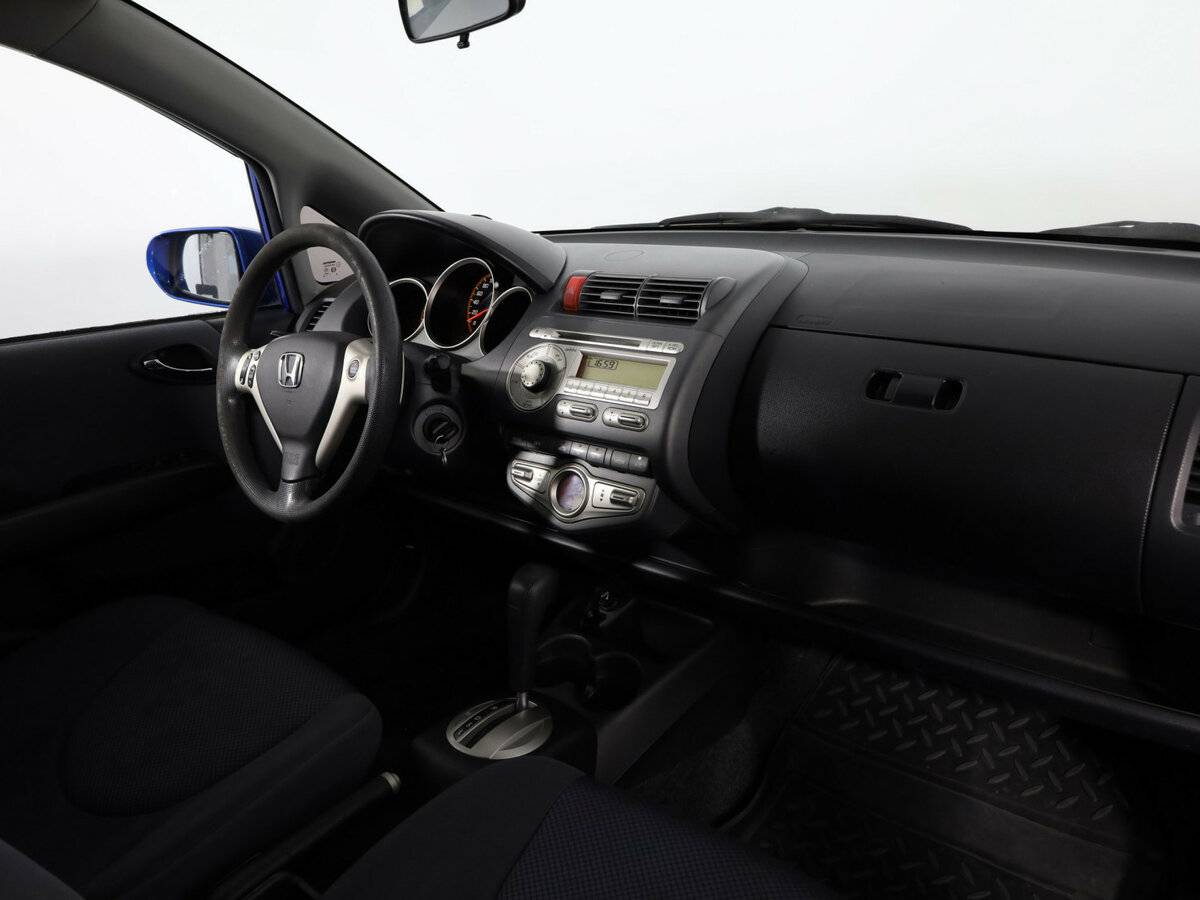 Купить Honda Jazz с пробегом. Фото: #9
