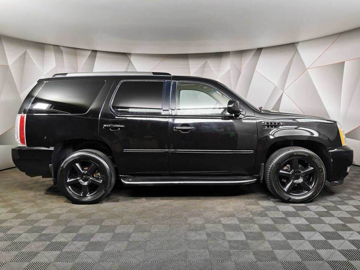 Купить Cadillac Escalade с пробегом. Фото: #5