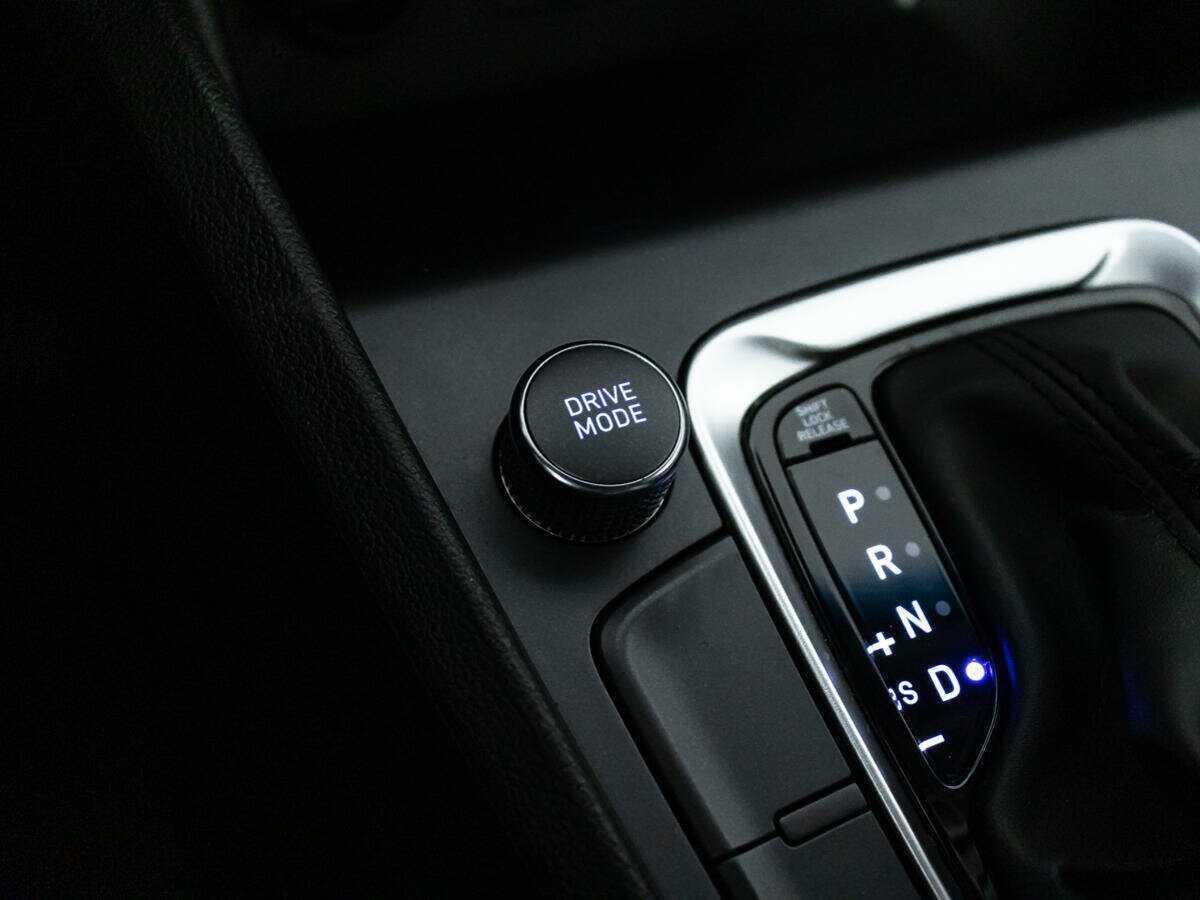 Купить Hyundai Kona с пробегом. Фото: #16