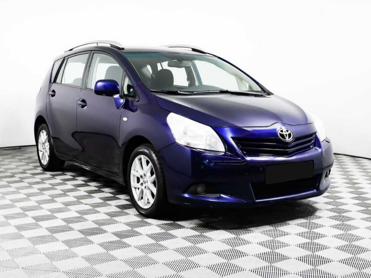 Купить Toyota Verso с пробегом. Фото: #2